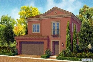 74 Bormes Unit 25, Irvine, CA 92614