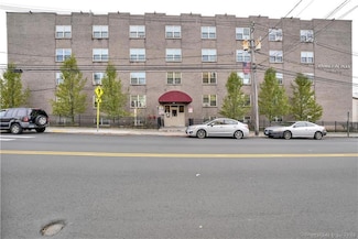 1660 E Main St Unit 1B, Waterbury, CT 06705