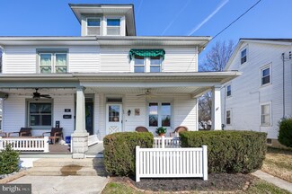 405 S Cedar St, Lititz, PA 17543