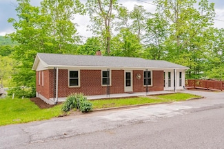 51 Bears Trail, Bastian, VA 24314