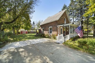 615 Saint Clair Ave, Jackson, MI 49202