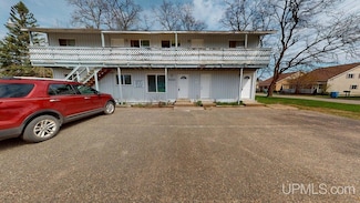 500 Harlow St, Marquette, MI 49855