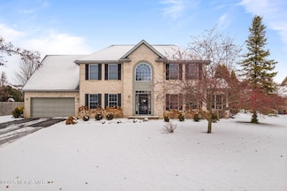 1748 Watermill Ln, Perrysburg, OH 43551
