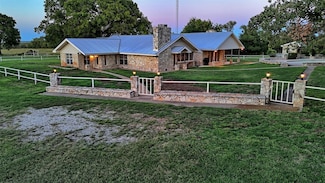 1230 Reed Rd, Bellevue, TX 76228