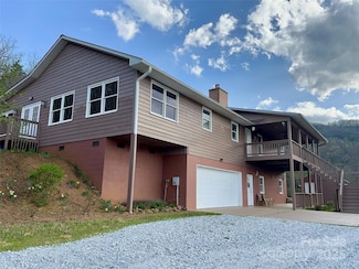 1120 Jacobs Branch Rd, Franklin, NC 28734