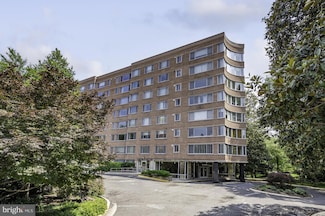 4200 Cathedral Ave NW Unit 615, Washington, DC 20016