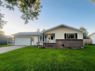 14 Westwood Acres, Morris, MN 56267