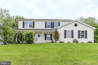 2790 Admire Springs Dr, Dover, PA 17315