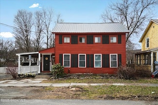 15 Thomas St, Salem, NY 12865