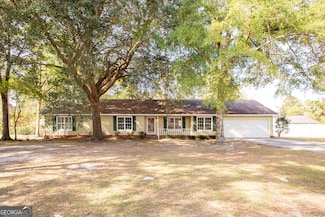 2959 Chadwick Dr, Waycross, GA 31501
