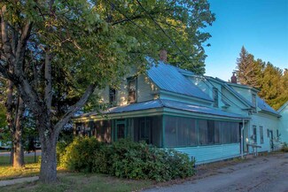 29 Pollard St, Conway, NH 03818