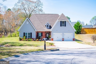 207 Meadow Lake Dr, Carrollton, GA 30116