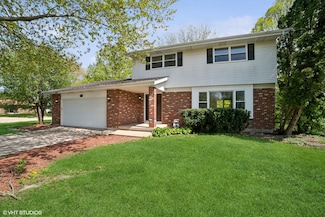 86 Brookside Dr, Elgin, IL 60123