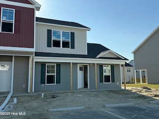 241 Crab Claw Spit Ln, Jacksonville, NC 28546