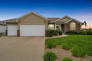 3940 Monarch Ave, Marion, IA 52302