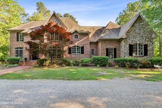 9409 Mcqueen Rd, Laurinburg, NC 28352