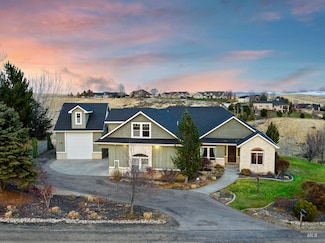 11950 W Deep Canyon Dr, Star, ID 83669