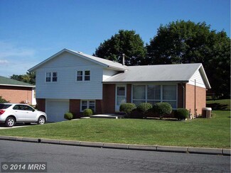 1426 Dogwood Ct, Cumberland, MD 21502