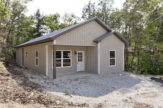 4058 Red Oak Rd, Merriam Woods, MO 65740