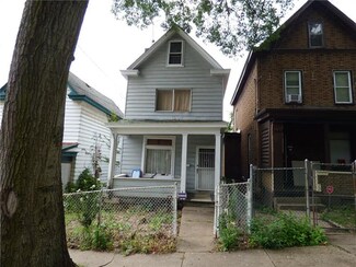 1025 Uvilla St, Pittsburgh, PA 15220