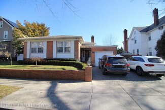 124 9 St, Staten  Island, NY 10306