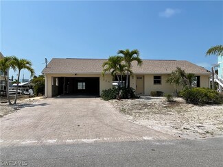 226 Donora Blvd, Fort Myers Beach, FL 33931