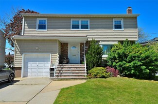 1793 Brian Ct, Merrick, NY 11566