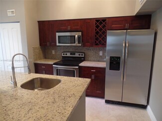 2810 N Oakland Forest Dr Unit 305, Oakland Park, FL 33309