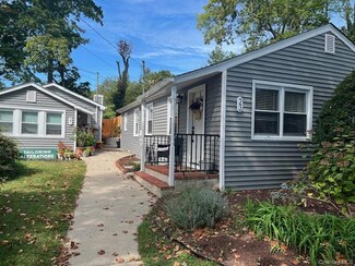 23 West Dr, Port Washington, NY 11050