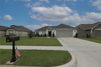 9516 E 131st Place S, Bixby, OK 74008