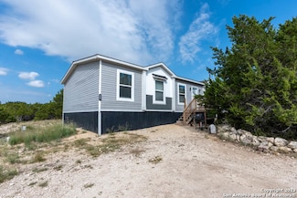504 Pr 1519, Bandera, TX 78003