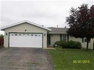 585 E Ogden St, Capron, IL 61012