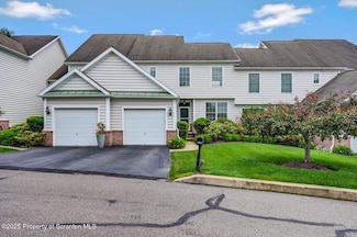 2303 Browning Close, Moosic, PA 18507