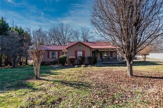 97 40th St NW, Hickory, NC 28601