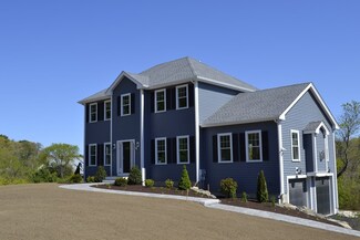 518 Wethersfield St, Rowley, MA 01969