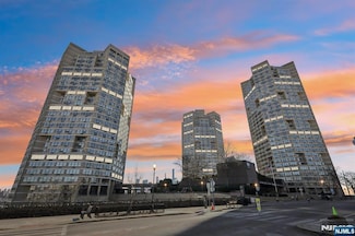 7002 Kennedy Blvd E Unit 16I, West New York, NJ 07093