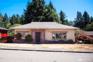 715 Harrison Ave, Port Orchard, WA 98366