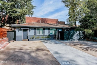 455 Richmond Rd Unit B, La Canada Flintridge, CA 91011