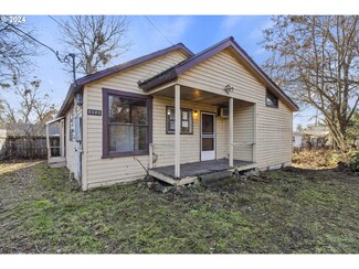 405 SW Bridge St, Grants Pass, OR 97526