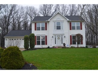 5015 Burrell Dr, Sheffield Village, OH 44054