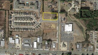 1835 Village Commons Dr, Conway, AR 72032