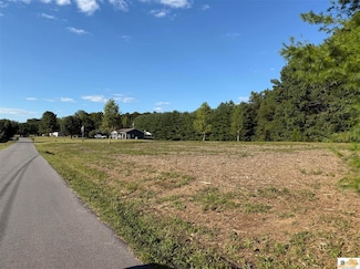 178 Royal Oaks Rd, Columbia, KY 42728