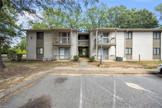 2230 Sunderland Rd Unit 37E, Winston Salem, NC 27103