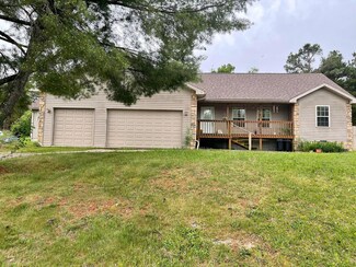 1325 Dye Ave, Ava, MO 65608