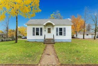 411 8th St N, Wisconsin Rapids, WI 54494