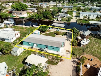 5054 Sandpiper Dr, Saint James City, FL 33956