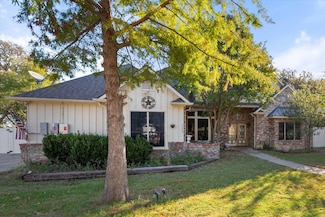 709 Timberview Ct N, Fort Worth, TX 76112