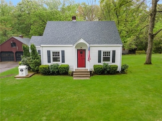 1445 Tarkiln Rd, Harrisville, RI 02830
