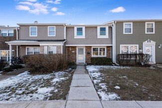 812 Dunbar Ct Unit 2, Schaumburg, IL 60194