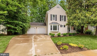 9206 Northedge Dr, Springfield, VA 22153